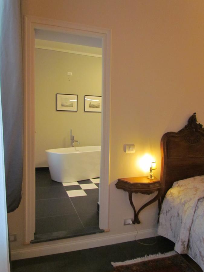 L'Approdo Di Sant'Agostino Bed and Breakfast Como Buitenkant foto